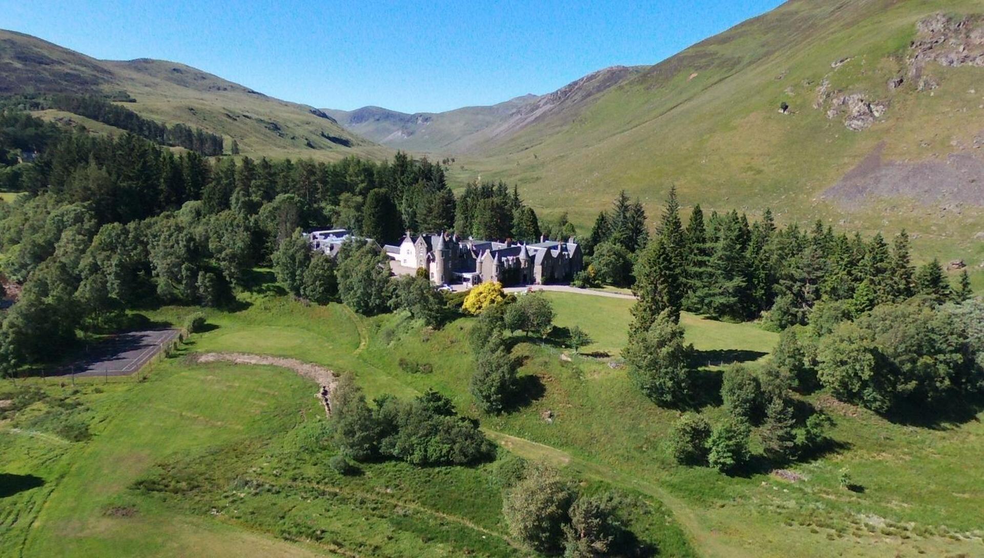 Glenshee Dalmunzie Castle Hotel المظهر الخارجي الصورة